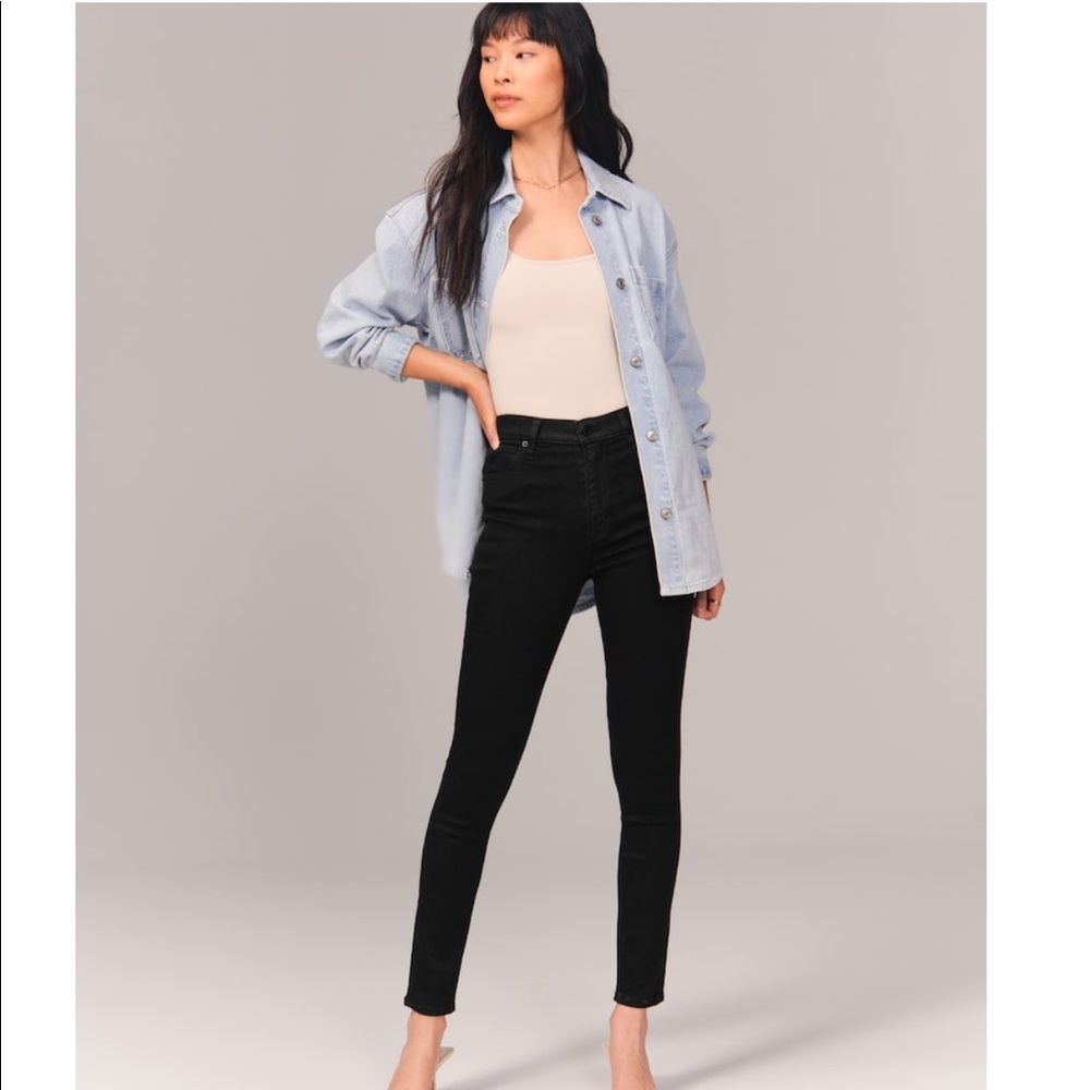 A&F Skinny High Rise Jean - Picture 2 of 6